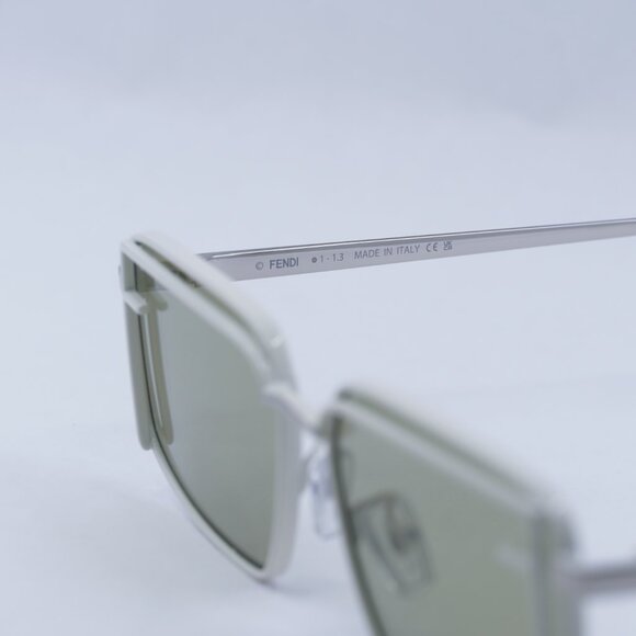 ?️ New Fendi FE40102U 25N Sunglasses - Ivory/Silver Frame, Light Green Lenses main image 9